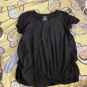 Size LG in women’s maternity shirts